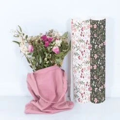 Papier Peint Enfant Motif Jardin D'été MAGENTA 18 Papier Peint Enfant Motif Jardin D'été MAGENTA -Lilipinso Déco Soldes Boutique 931f5e6ac12da9af52c0058668d63cb4