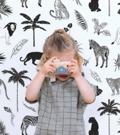 Papier Peint Black Majik Lilipinso (50cm X 10m) 13 Papier Peint Black Majik Lilipinso (50cm X 10m) -Lilipinso Déco Soldes Boutique black majik papier peint enfant motif animaux de la savane 2 1
