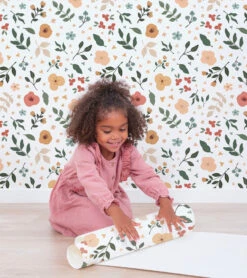 Papier Peint Décor Lush Flowers Lilipinso (200 X 248 Cm) -Lilipinso Déco Soldes Boutique bloem papier peint enfant motif fleurs et feuilles 1