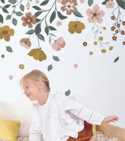 Papier Peint Panoramique Délicatesse Capucine Lilipinso (200x248cm) -Lilipinso Déco Soldes Boutique capucine papier peint panoramique delicatesse 1 002f7fcc 95b9 4436 92bb ee44c1433e65