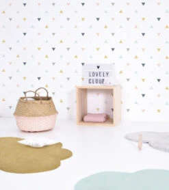 Papier Peint Enchanted Lilipinso (50cm X 10m) -Lilipinso Déco Soldes Boutique enchanted papier peint enfant motif triangles rose gris 2