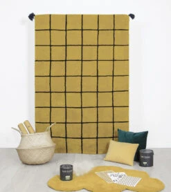 Tapis Minima Lilipinso 120x170cm -Lilipinso Déco Soldes Boutique minima tapis hand drawn grid 1