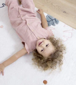 Tapis Tanzania Lilipinso -Lilipinso Déco Soldes Boutique tanzania tapis sweet monstera 3